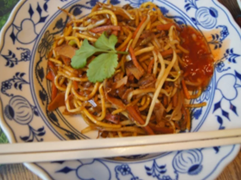 Mie-Nudeln mit Gemüse und gekochten Schinken - Rezept - Bild Nr. 2