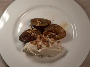 Gebackene Zwetschgen mit Zimtcreme und karamellisierten Mandeln - Rezept - Bild Nr. 15253