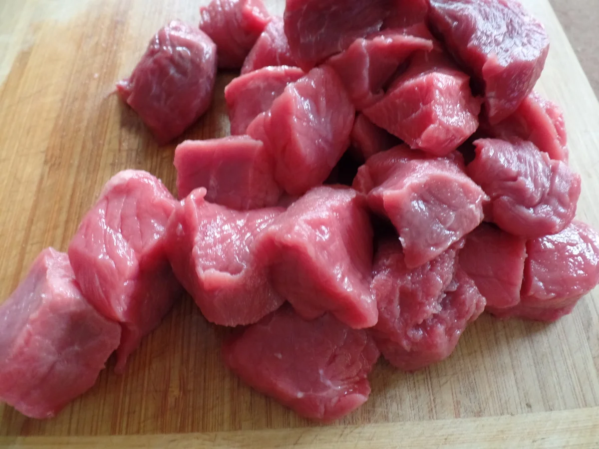 Rezept: Glühweingulasch mit Petersilienspätzle Bild Nr. 15259 Glühweingulasch mit Petersilienspätzle - Rezept - Bild Nr. 15259