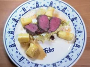 Rehrücken  auf  Rahmwirsing  mit  Cranberry  und Kartoffelgnocchi - Rezept - Bild Nr. 2