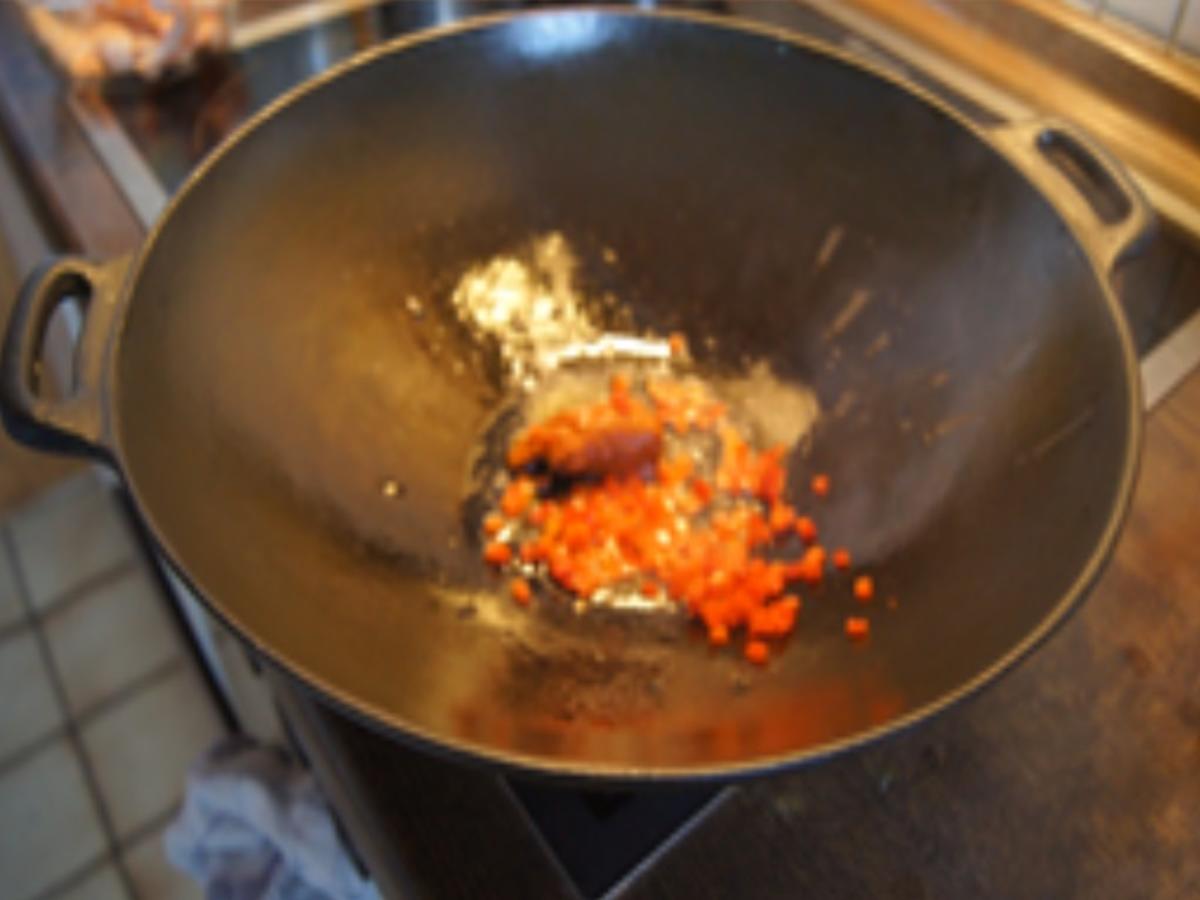 Rotes Curry mit Garnelen und Basmati-Reis - Rezept - Bild Nr. 15263
