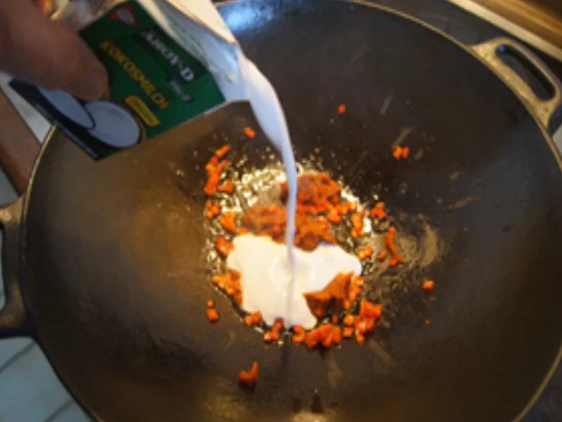 Rezept: Rotes Curry mit Garnelen und Basmati-Reis Bild Nr. 15264 Rotes Curry mit Garnelen und Basmati-Reis - Rezept - Bild Nr. 15264