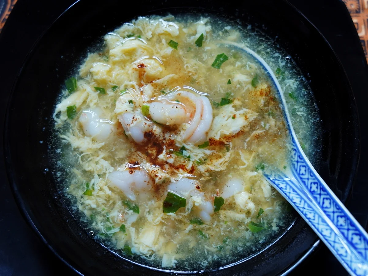 Rezept: Schnelle Eierblumensuppe mit Garnelen Bild Nr. 15261 Schnelle Eierblumensuppe mit Garnelen - Rezept - Bild Nr. 15261