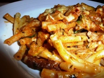 Rezept: Makkaroniauflauf mit Gyros Makkaroniauflauf mit Gyros - Rezept