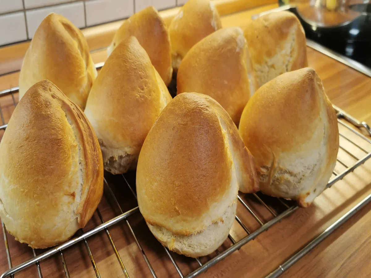 Sonntagsbrötchen - Kegelbrötchen    Einfache und schnelle Rezepte. - Rezept - Bild Nr. 15273