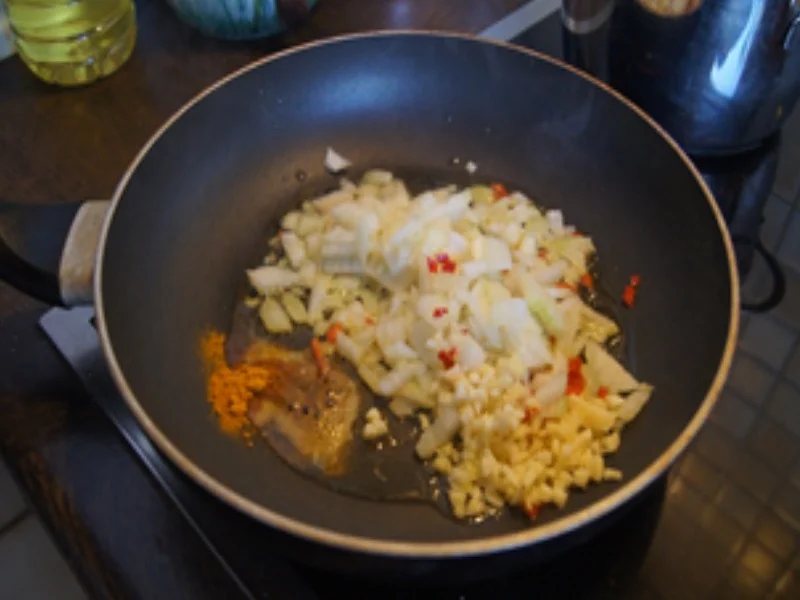 Tomatencurry mit Wachteleiern und Drillingen - Rezept - Bild Nr. 15264