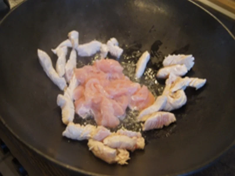 Rezept: Rotes Putenfleischcurry mit gelben Basmatireis Bild Nr. 11 Rotes Putenfleischcurry mit gelben Basmatireis - Rezept - Bild Nr. 11