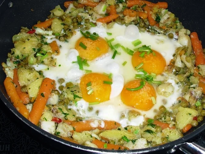 Gemüse - Fischpfanne mit Spiegelei - zur kochbar Challenge Januar 2022 - Rezept - Bild Nr. 15278