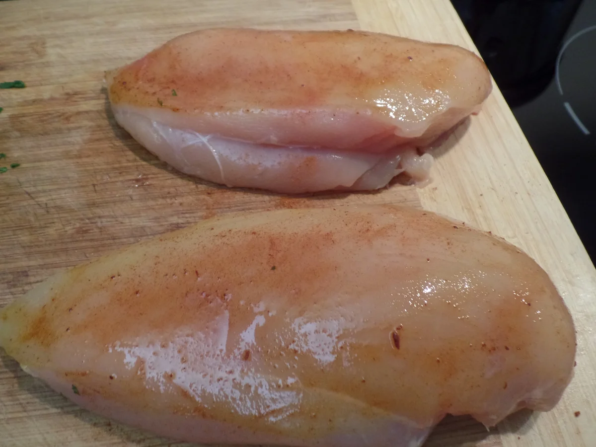 Hähnchenbrust und Kartoffeln vom Blech mit Kräuterbutter - Rezept - Bild Nr. 15297