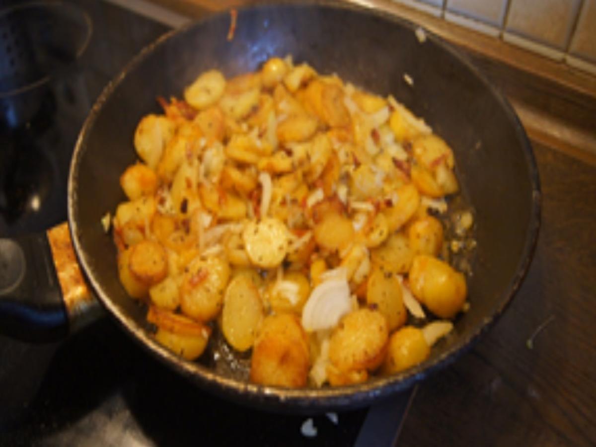 Schlemmerfilet mit Rote Bete Salat und herzhaften Bratkartoffeln - Rezept - Bild Nr. 23