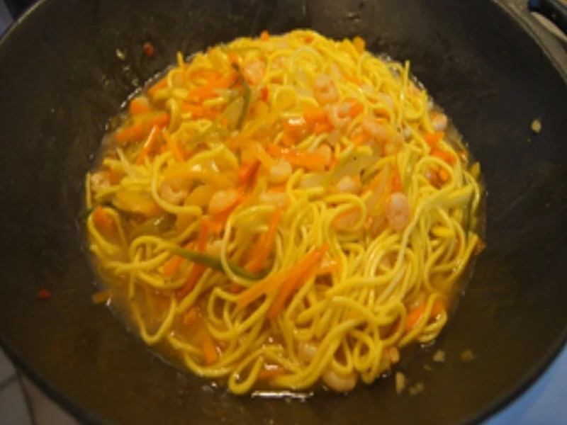 Bami Goreng mit Garnelen und Gemüsemix - Rezept - Bild Nr. 15313