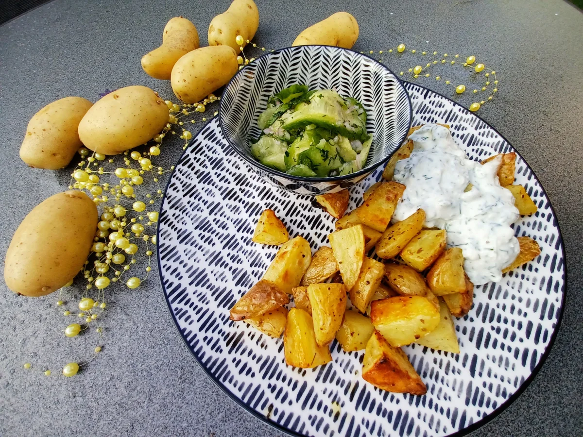 Rezept: Ofenkartoffeln mit Dip zur kochbar Challenge Januar 2022 Bild Nr. 15310 Ofenkartoffeln mit Dip zur kochbar Challenge Januar 2022 - Rezept - Bild Nr. 15310