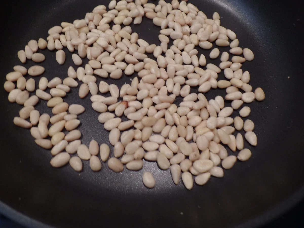 Vanille-Mascarpone-Pudding mit Heidelbeeren und Pinienkernen - Rezept - Bild Nr. 15302