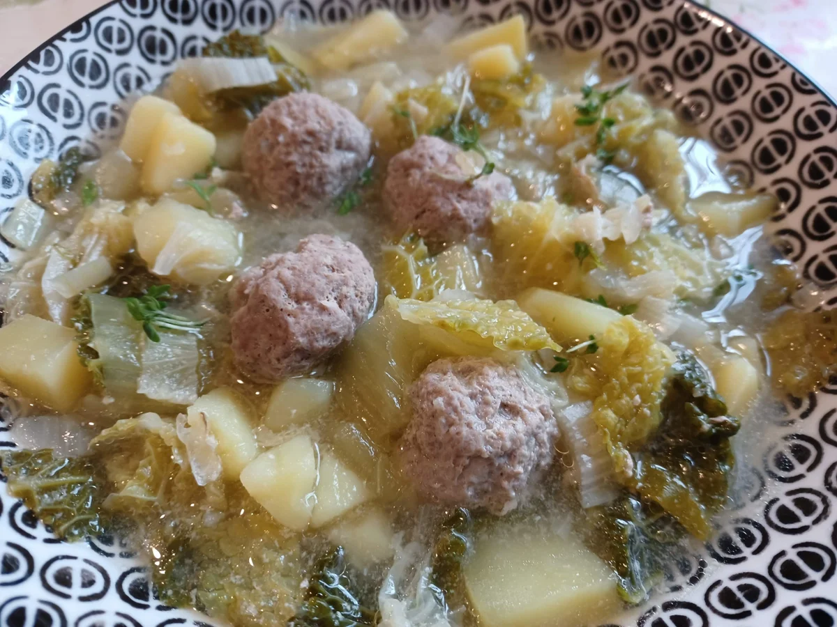 Stielmus mit Hackbällchen - Rezept - Bild Nr. 4