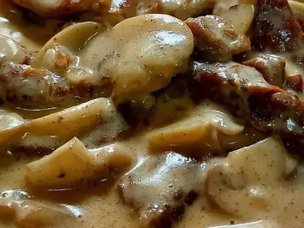 Rezept: Moskauer Beef Stroganoff Bild Nr. 2 Moskauer Beef Stroganoff - Rezept - Bild Nr. 2