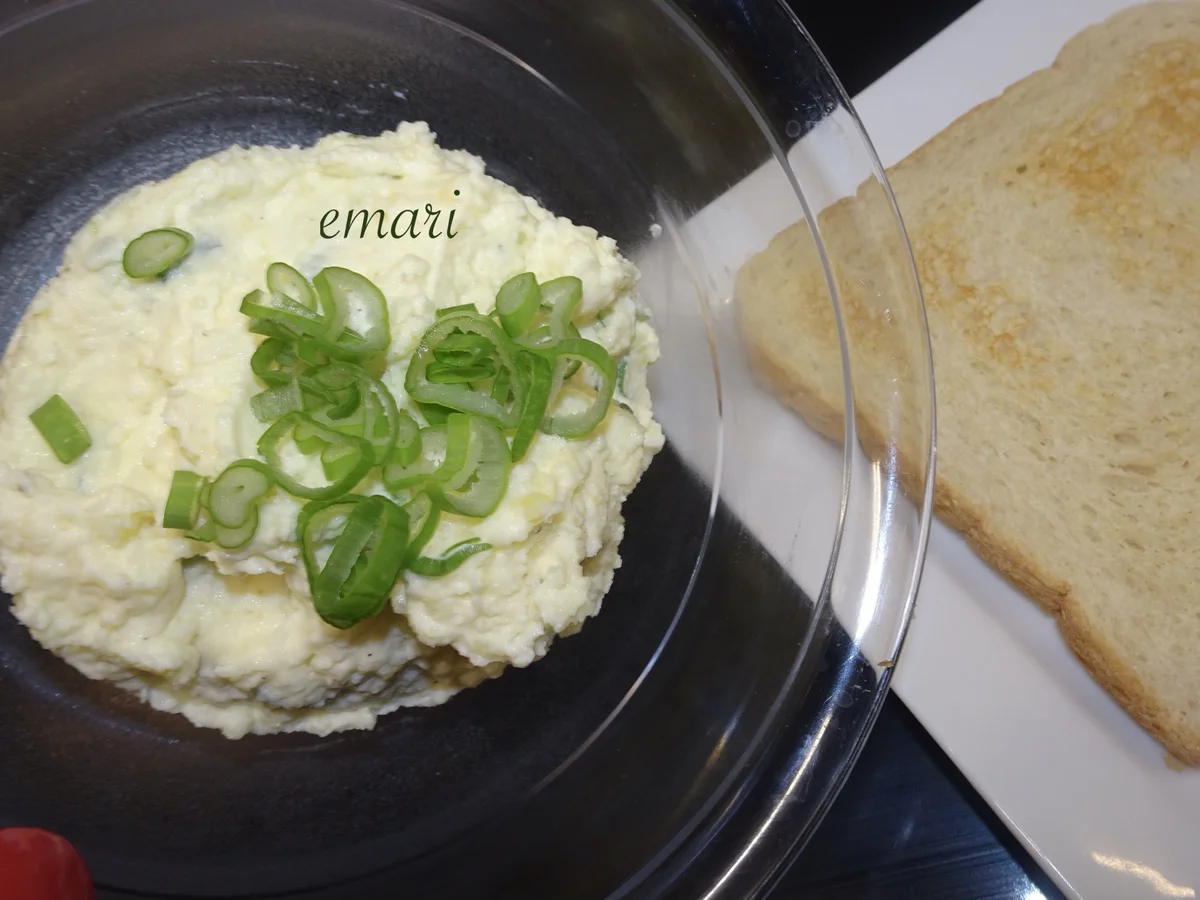 Kartoffelkäse - beim Heurigen in der  Wachau sagt man "Erdäpfelkäs" dazu - Rezept - Bild Nr. 15313