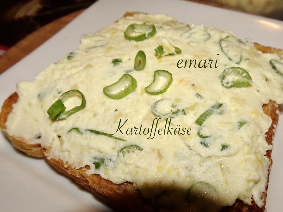 Kartoffelkäse - beim Heurigen in der  Wachau sagt man "Erdäpfelkäs" dazu - Rezept - Bild Nr. 15305
