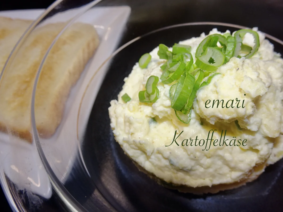 Kartoffelkäse - beim Heurigen in der  Wachau sagt man "Erdäpfelkäs" dazu - Rezept - Bild Nr. 15308