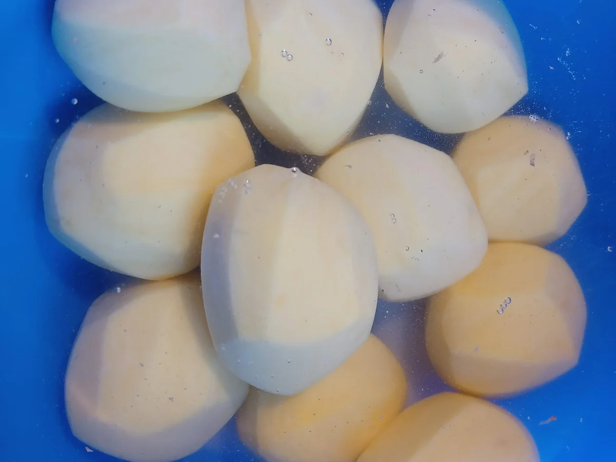 Gemüseragout mit gefüllten Kartoffeln - Rezept - Bild Nr. 15326