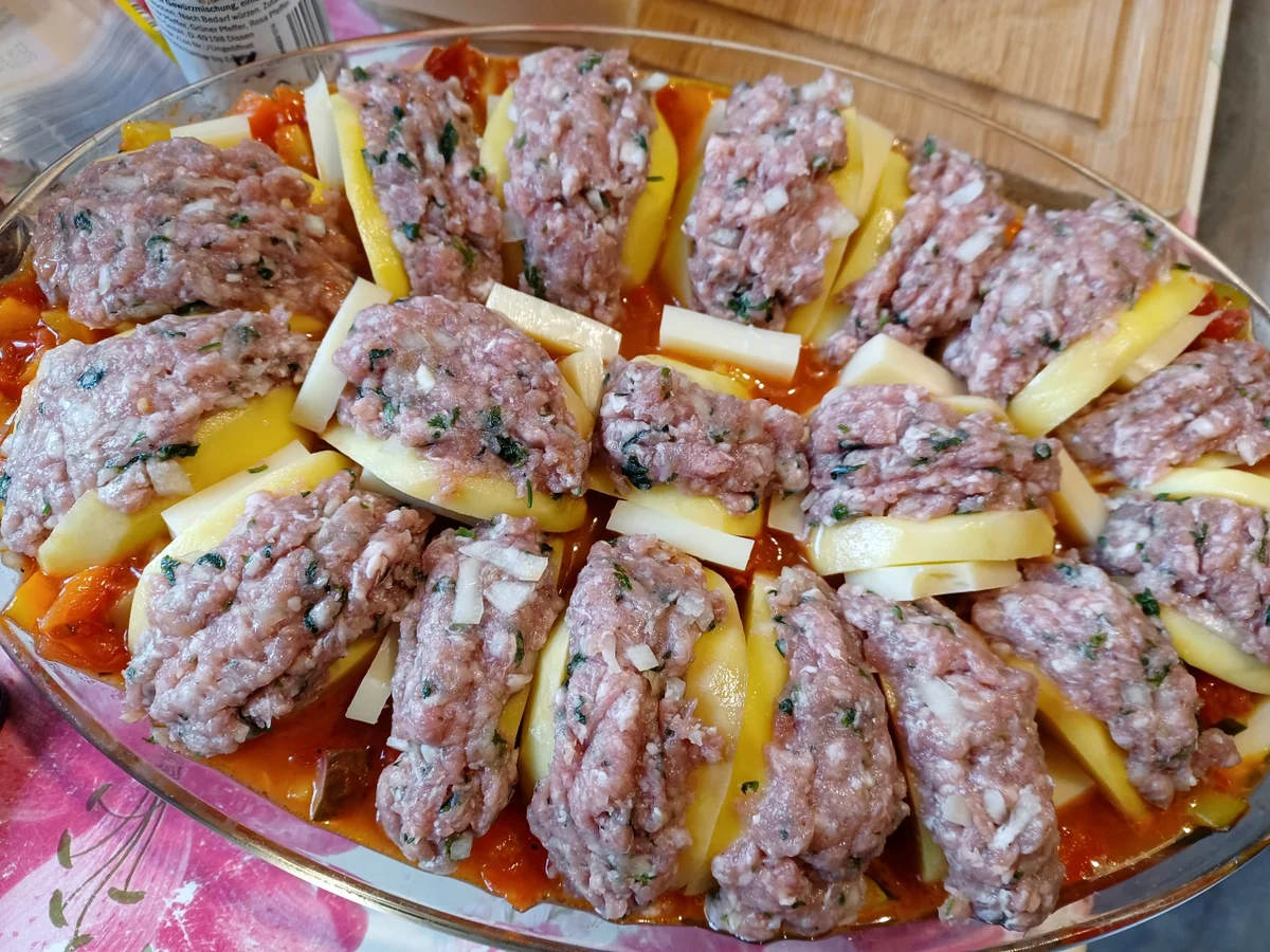 Gemüseragout mit gefüllten Kartoffeln - Rezept - Bild Nr. 15335