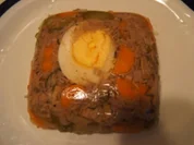Sülze mit Gänsebrustfleisch, Ei und Gemüse - Rezept - Bild Nr. 2