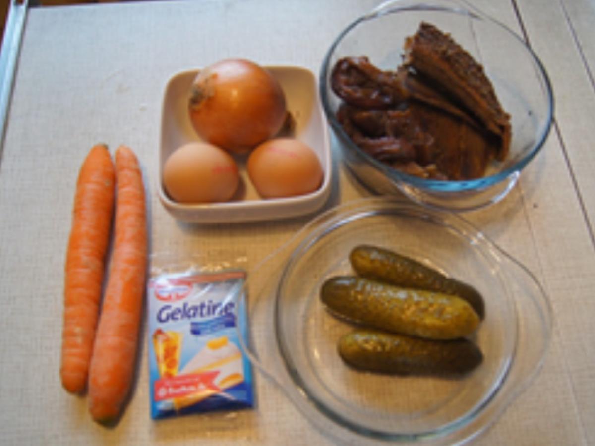 Sülze mit Gänsebrustfleisch, Ei und Gemüse - Rezept - Bild Nr. 3