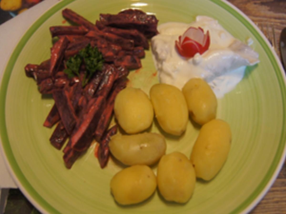 Heringsfilets in Sahnesauce mit Rote Bete Salat und Pellkartoffeln - Rezept - Bild Nr. 9