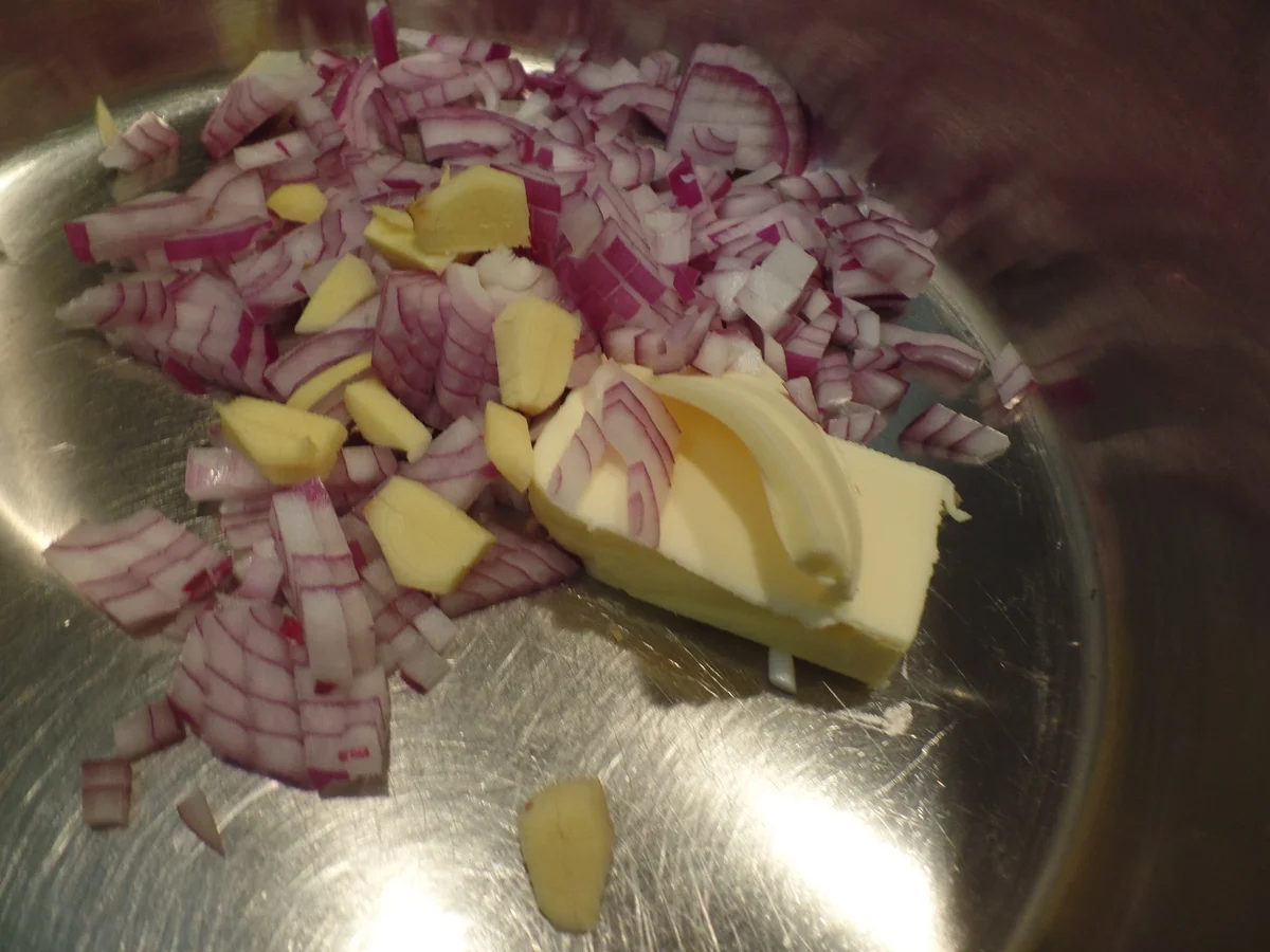 Rezept: Hackbällchen in Currysauce Bild Nr. 15328 Hackbällchen in Currysauce - Rezept - Bild Nr. 15328