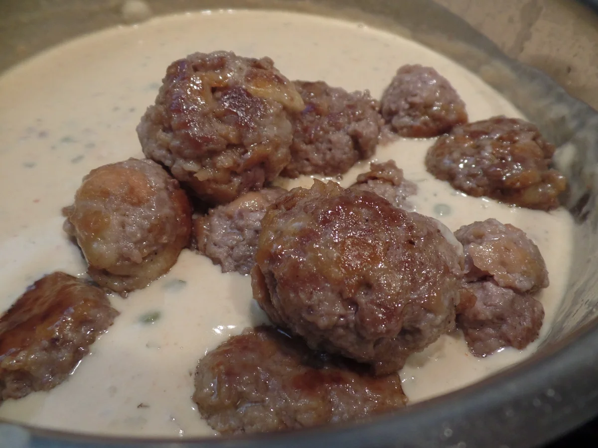 Rezept: Hackbällchen in Currysauce Bild Nr. 15335 Hackbällchen in Currysauce - Rezept - Bild Nr. 15335