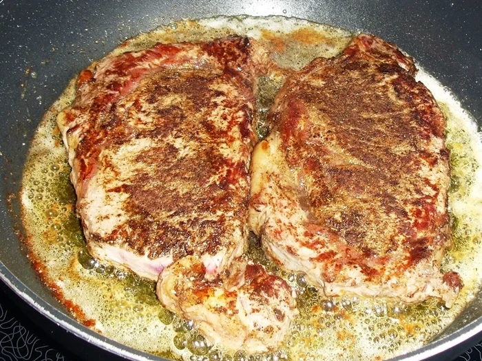 Rumpsteak mit pikanten Champignons - Rezept - Bild Nr. 3