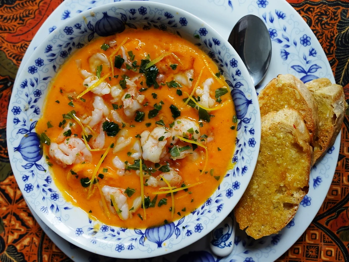 Würzig-scharfe Papayasuppe mit Garnelen - Rezept - Bild Nr. 2