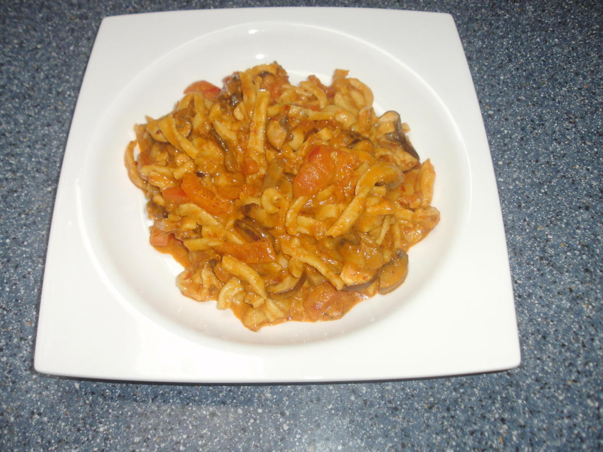 Spätzle mit Champignon und Paprika - schnell &amp; einfach - von Backfee1961