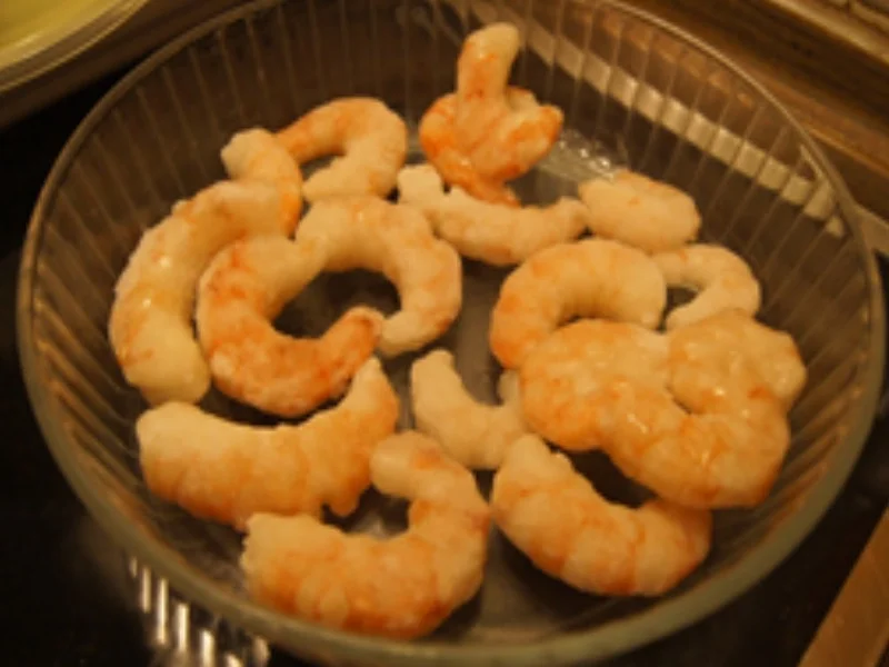 Rezept: Thailändisches gelbes Curry mit Shrimps und Basmatireis Bild Nr. 15325 Thailändisches gelbes Curry mit Shrimps und Basmatireis - Rezept - Bild Nr. 15325