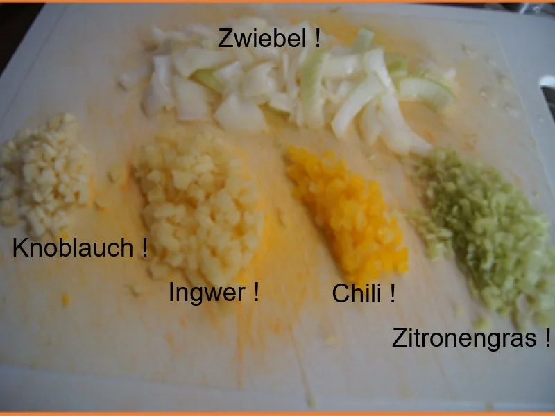 Rezept: Thailändisches gelbes Curry mit Shrimps und Basmatireis Bild Nr. 15331 Thailändisches gelbes Curry mit Shrimps und Basmatireis - Rezept - Bild Nr. 15331