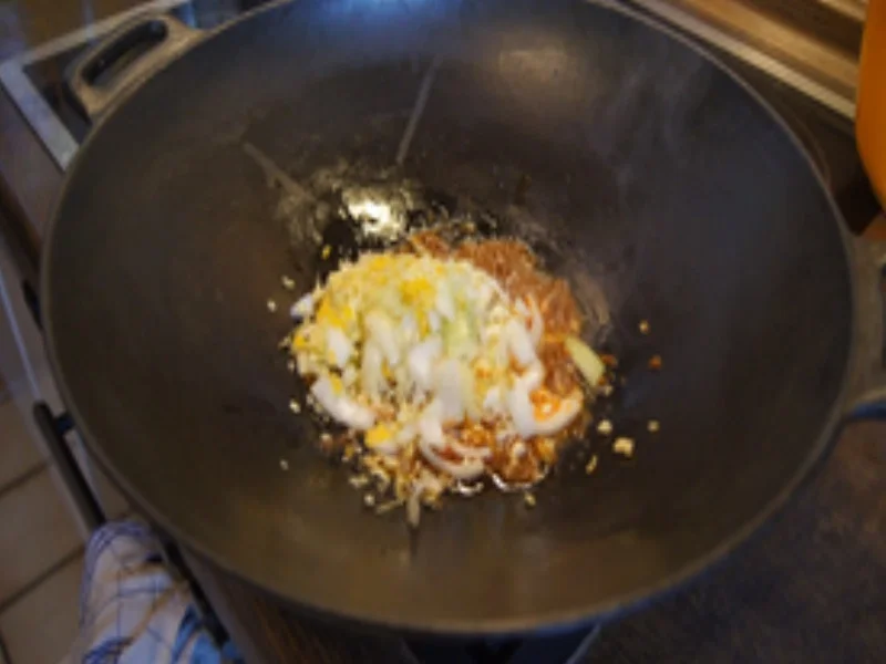 Rezept: Thailändisches gelbes Curry mit Shrimps und Basmatireis Bild Nr. 15334 Thailändisches gelbes Curry mit Shrimps und Basmatireis - Rezept - Bild Nr. 15334