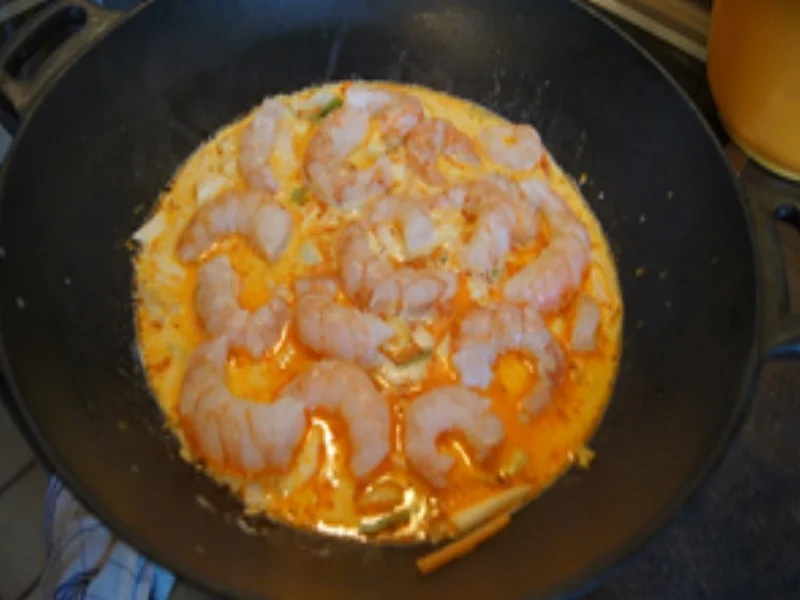 Rezept: Thailändisches gelbes Curry mit Shrimps und Basmatireis Bild Nr. 15337 Thailändisches gelbes Curry mit Shrimps und Basmatireis - Rezept - Bild Nr. 15337