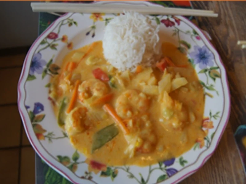 Rezept: Thailändisches gelbes Curry mit Shrimps und Basmatireis Bild Nr. 15340 Thailändisches gelbes Curry mit Shrimps und Basmatireis - Rezept - Bild Nr. 15340