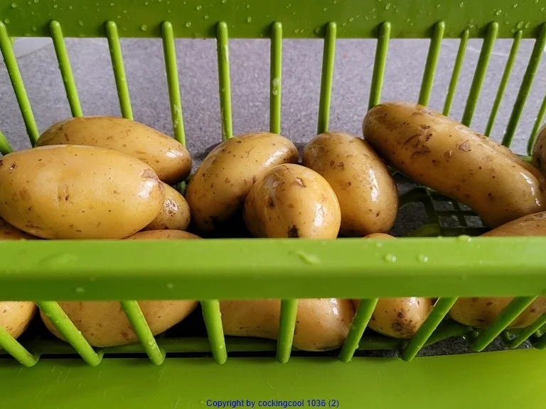 Rezept: Biggi`s Zitronenhuhn aus dem Ofen (One Pot) Bild Nr. 15330 Biggi`s Zitronenhuhn aus dem Ofen (One Pot) - Rezept - Bild Nr. 15330