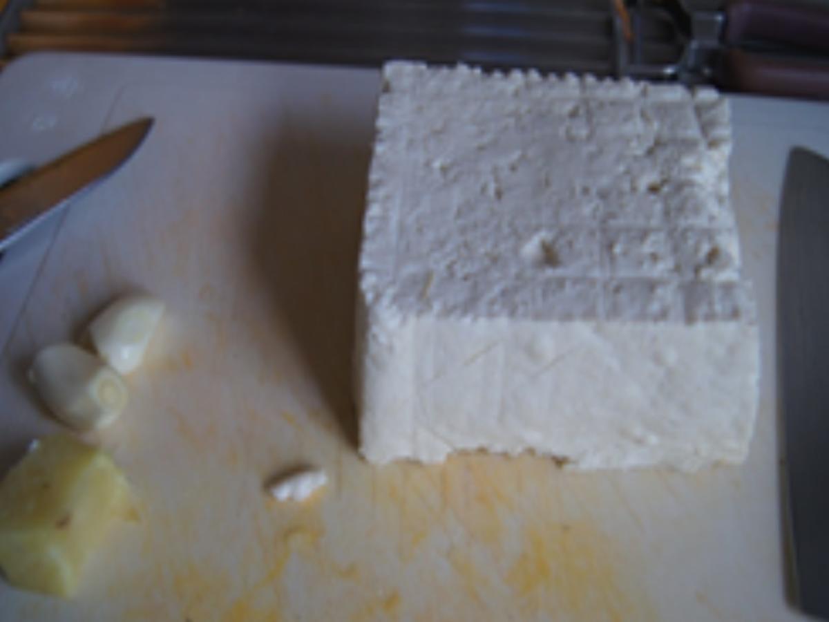 Frittierter Tofu mit Mie-Bratnudeln - Rezept - Bild Nr. 15327