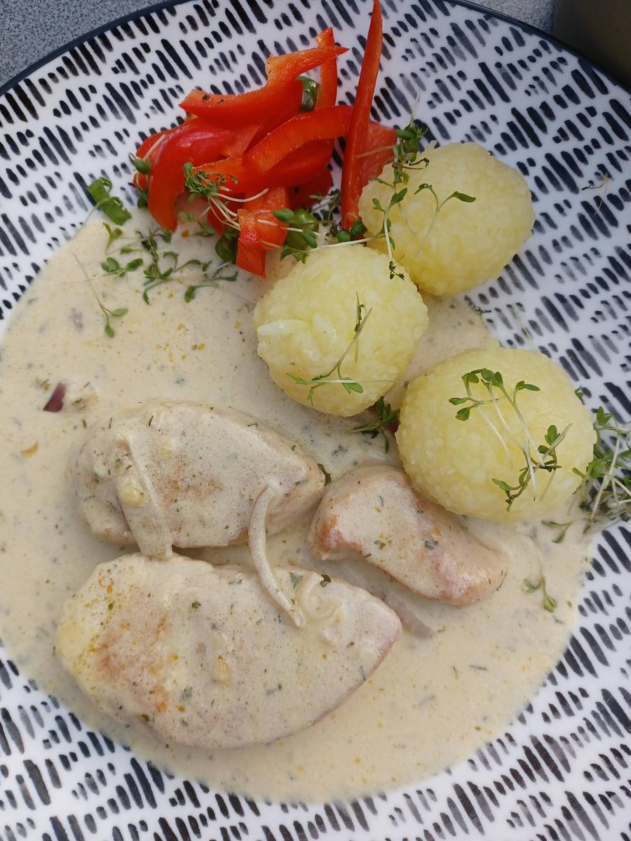 Minutensteaks von der Pute in Sahnesoße - Rezept - kochbar.de