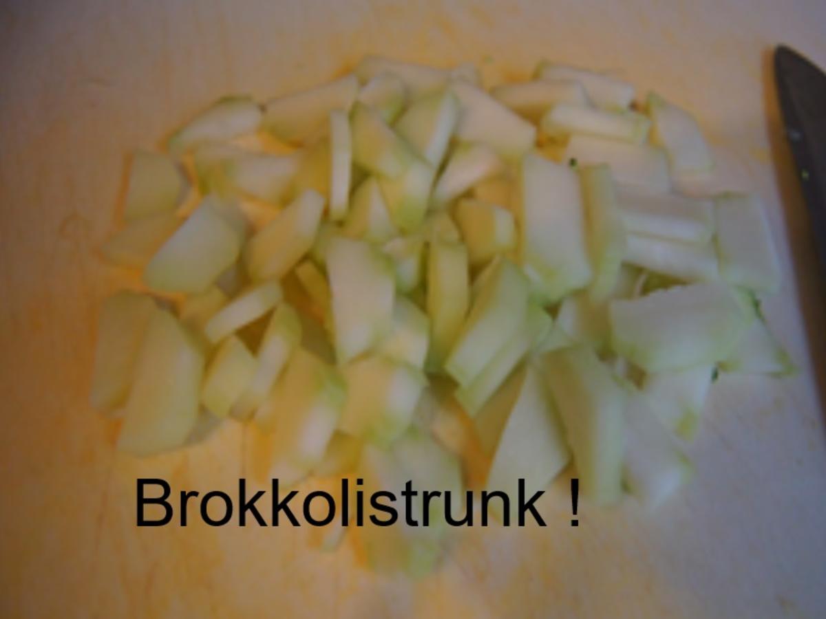 Hähnchenbrustfilet mit Paprikamix, Brokkoli und Basmatireis - Rezept - Bild Nr. 5