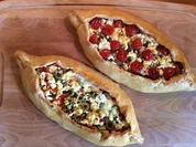 Rezept: Vegetarische Pide mit Paprika- und Spinatfรผllung Bild Nr. 15340 Vegetarische Pide mit Paprika- und Spinatfรผllung - Rezept - Bild Nr. 15340