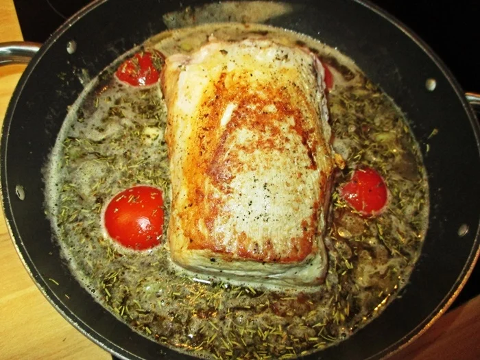 Schweinerücken mit Zwiebel-Bacon-Füllung - Rezept - Bild Nr. 15353