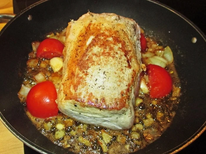 Schweinerücken mit Zwiebel-Bacon-Füllung - Rezept - Bild Nr. 15354