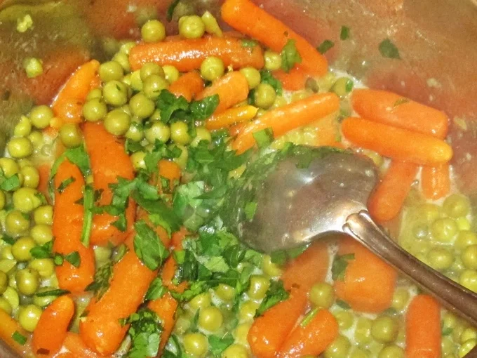 Schweinerücken mit Zwiebel-Bacon-Füllung - Rezept - Bild Nr. 15356