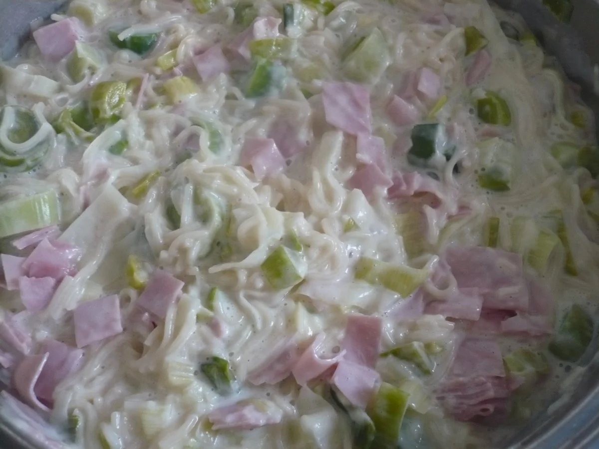 Schinken- Nudeln mit Käsesoße - Rezept - Bild Nr. 8