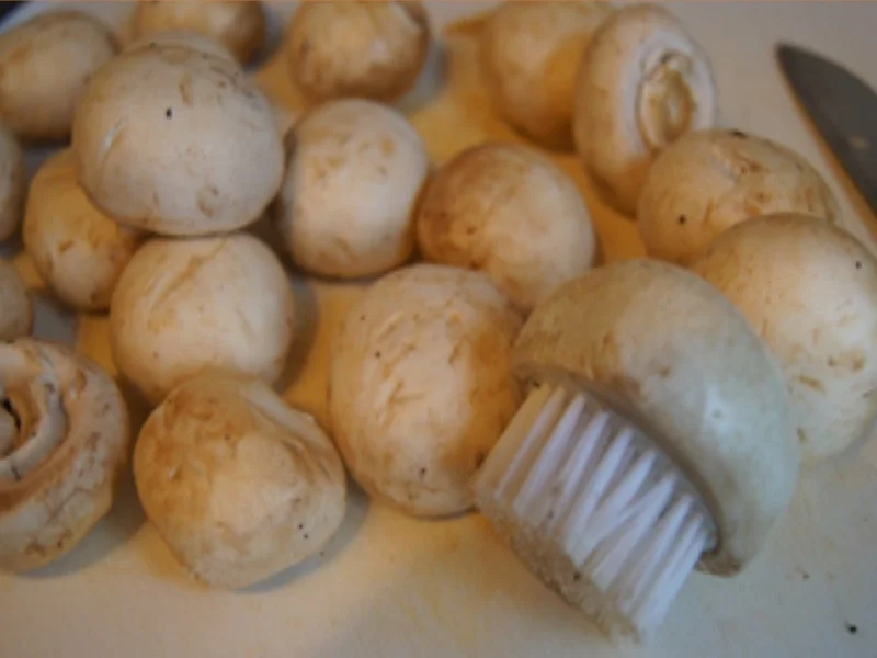 Hähnchenbrustfilet mit Champignons und gelben Basmatireis mit Koriander - Rezept - Bild Nr. 7