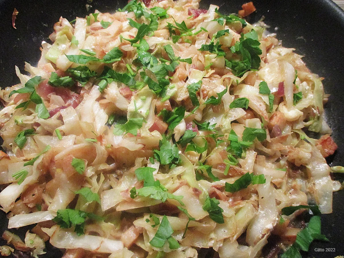 Rezept: Spitzkohl mit Pastinaken und Zwiebeln Bild Nr. 15378 Spitzkohl mit Pastinaken und Zwiebeln - Rezept - Bild Nr. 15378