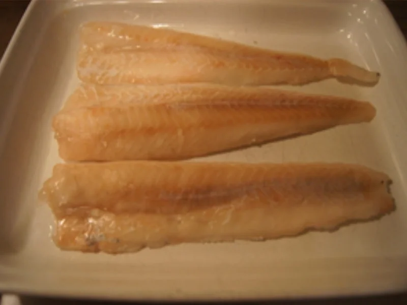 Gebratenes Seelachsfilet mit Kartoffelsalat und einfacher Remoulade - Rezept - Bild Nr. 4