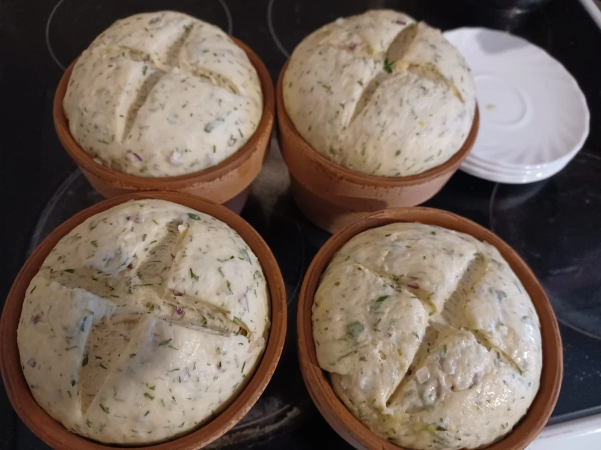 Rezept: Kräuterbrot im Blumentopf Bild Nr. 15386 Kräuterbrot im Blumentopf - Rezept - Bild Nr. 15386